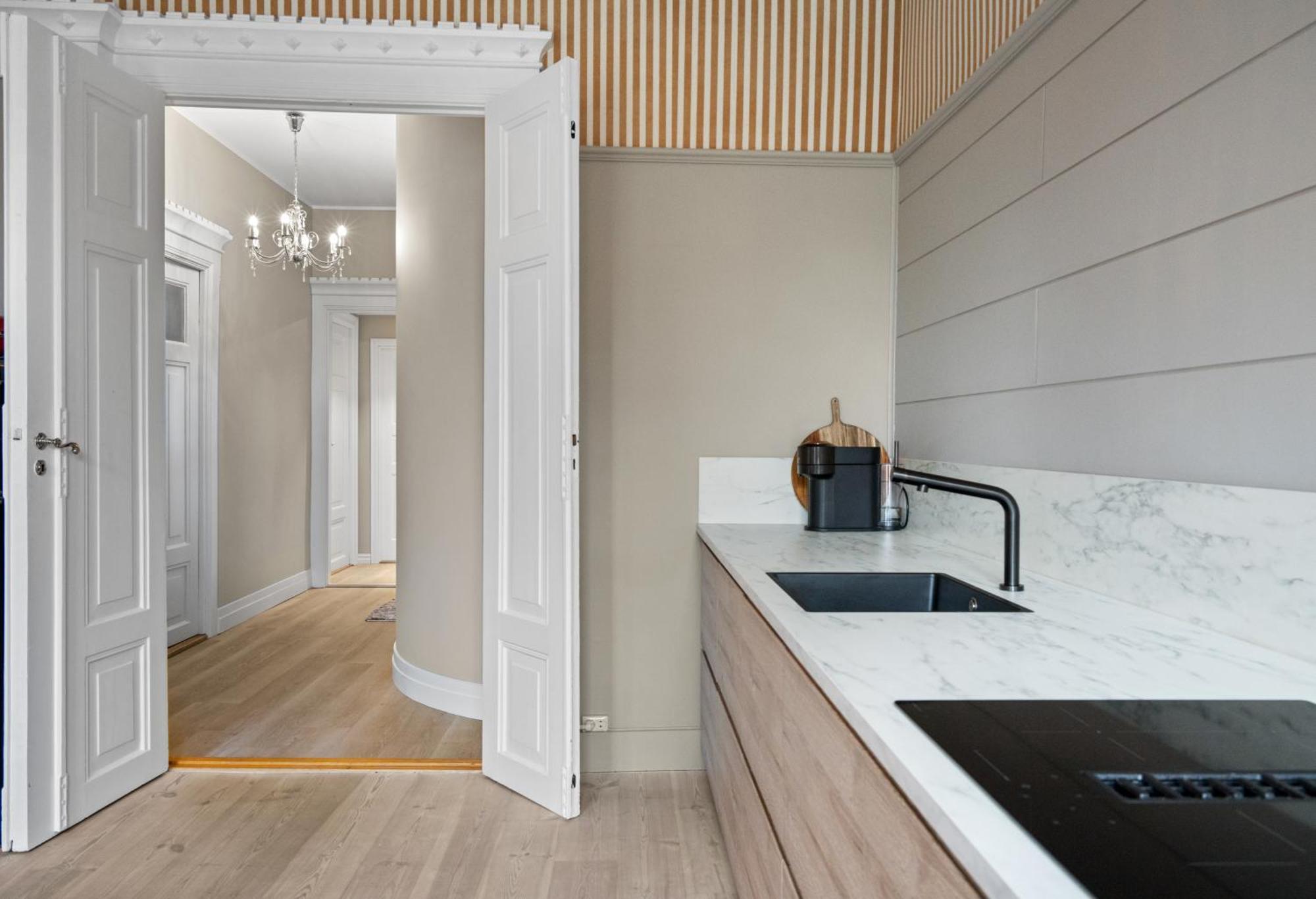 Experience The Luxury Lifestyle 100M From Bryggen! Apartment Берген Екстериор снимка
